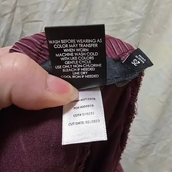 Torrid maroon acid wash cargo lounge pants elastic waistband drawstring size 2S - Picture 12 of 12